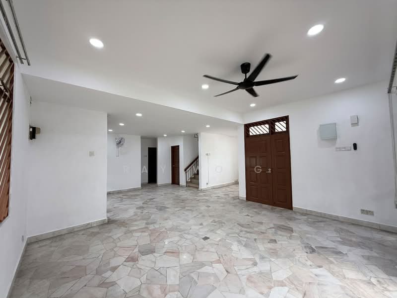 Bungalow House untuk Disewa di Taman Suria (Johor Bahru) - Ray Wong - Living Room - PropertyGuru.com.my