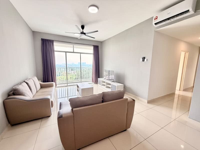 Kediaman Servis untuk Dijual di Twin Danga Residence - Larry Ng - Living Room - PropertyGuru.com.my