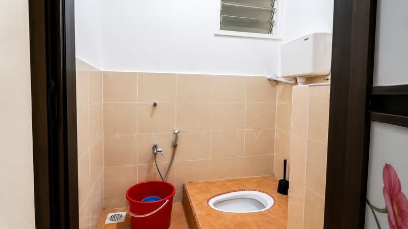 Flat for Sale at Taman Maluri - Kalai Selvan - Bathroom - PropertyGuru.com.my