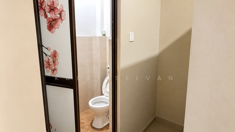 Flat for Sale at Taman Maluri - Kalai Selvan - Bathroom - PropertyGuru.com.my