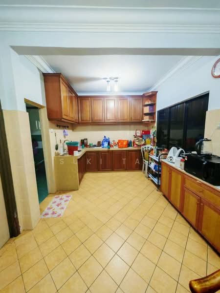 2-storey Terraced House for Sale in Taman Kepong (Kepong) - Suki Tan - Kitchen - PropertyGuru.com.my