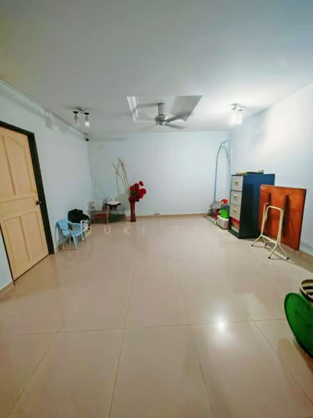 2-storey Terraced House for Sale in Taman Kepong (Kepong) - Suki Tan - Living Room - PropertyGuru.com.my