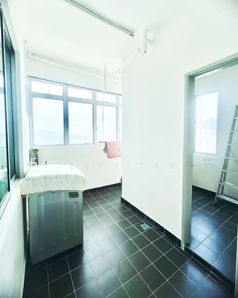 Condominium for Rent at The Golden Triangle Condominium - Jerry Tan - Interior - PropertyGuru.com.my