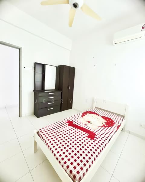 Condominium for Rent at The Golden Triangle Condominium - Jerry Tan - Bedroom - PropertyGuru.com.my
