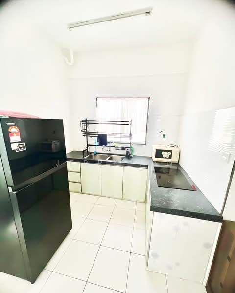 Condominium for Rent at The Golden Triangle Condominium - Jerry Tan - Kitchen - PropertyGuru.com.my