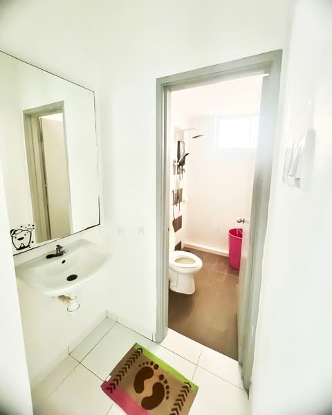 Condominium for Rent at The Golden Triangle Condominium - Jerry Tan - Bathroom - PropertyGuru.com.my