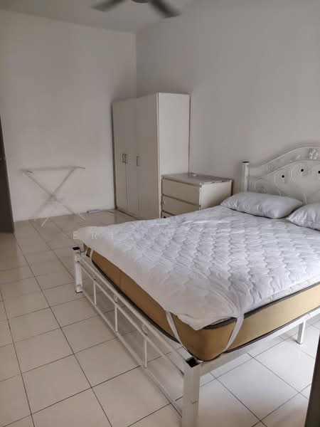 Condominium for Rent at Residensi Laguna (Sunway Belvedere) - Eric Wong - Bedroom - PropertyGuru.com.my