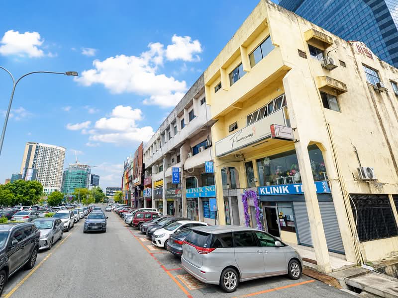 Shop for Rent in SS 21, Damansara Utama (Petaling Jaya) - Lee Jo Surf - Exterior - PropertyGuru.com.my