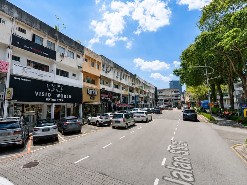 Shop for Rent in SS 21, Damansara Utama (Petaling Jaya) - Lee Jo Surf - Exterior - PropertyGuru.com.my