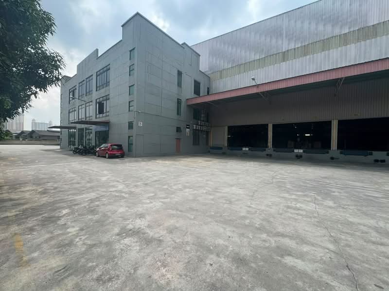 Gudang untuk Disewa di Usj 1 (Subang Jaya) - Jean Soh - Exterior - PropertyGuru.com.my