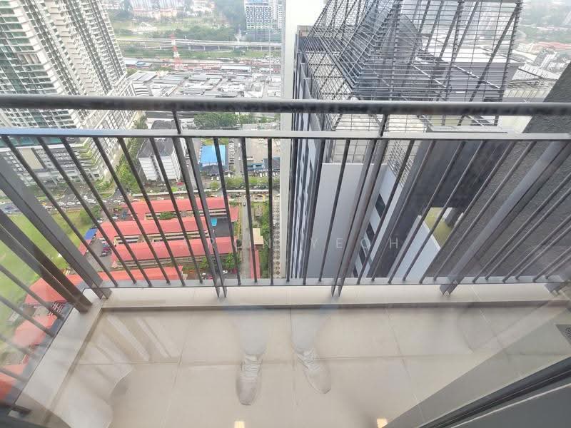 Kediaman Servis untuk Disewa di Sunway Velocity TWO - Aaron Yeoh - Balcony - PropertyGuru.com.my