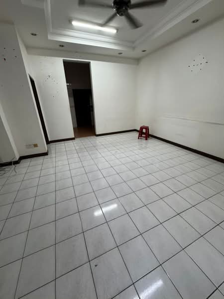 Rumah Teres 2-Tingkat untuk Disewa di Taman Puchong Prima (Puchong) - Elynn Ng - Living Room - PropertyGuru.com.my