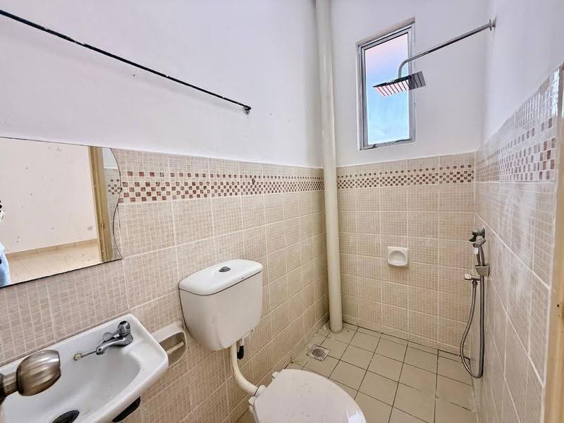 Rumah Kluster untuk Dijual di Bandar Puncak Alam (Puncak Alam) - Isfarizal fazz - Bathroom - PropertyGuru.com.my