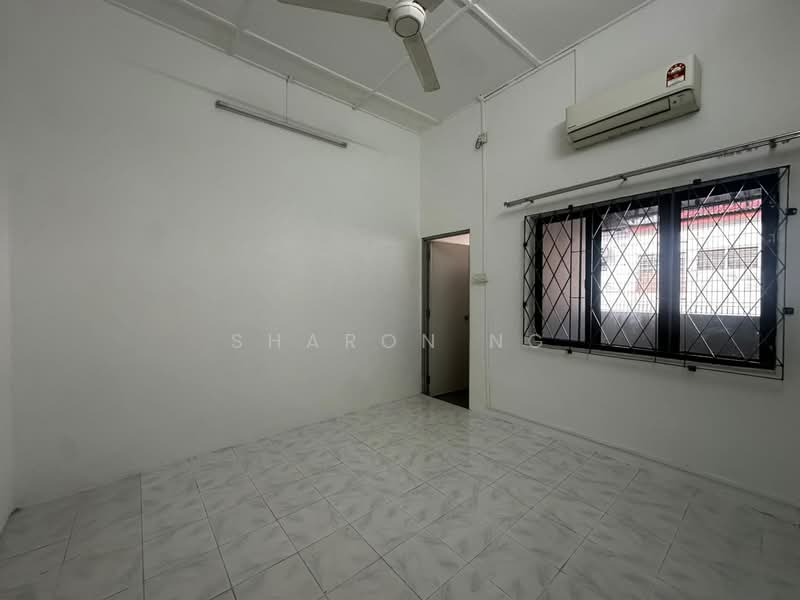 1-storey Terraced House for Sale in Johor Bahru (Johor) - Sharon Ng - Interior - PropertyGuru.com.my
