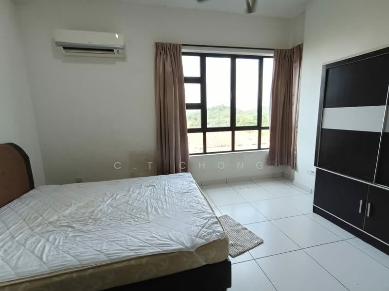 Kediaman Servis untuk Dijual di Sky View - C.T Chong - Bedroom - PropertyGuru.com.my