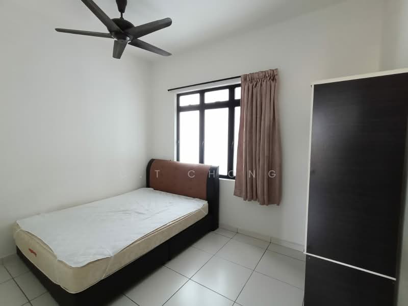 Kediaman Servis untuk Dijual di Sky View - C.T Chong - Bedroom - PropertyGuru.com.my