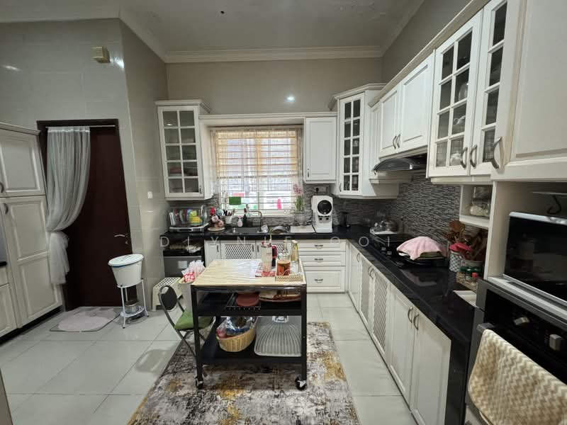 Semi-Detached House for Sale in Beverly Heights (Ampang) - Dlynie Ooi - Kitchen - PropertyGuru.com.my