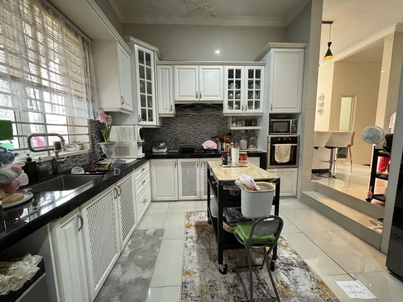 Semi-Detached House for Sale in Beverly Heights (Ampang) - Dlynie Ooi - Kitchen - PropertyGuru.com.my