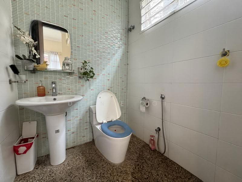 Semi-Detached House for Sale in Beverly Heights (Ampang) - Dlynie Ooi - Bathroom - PropertyGuru.com.my
