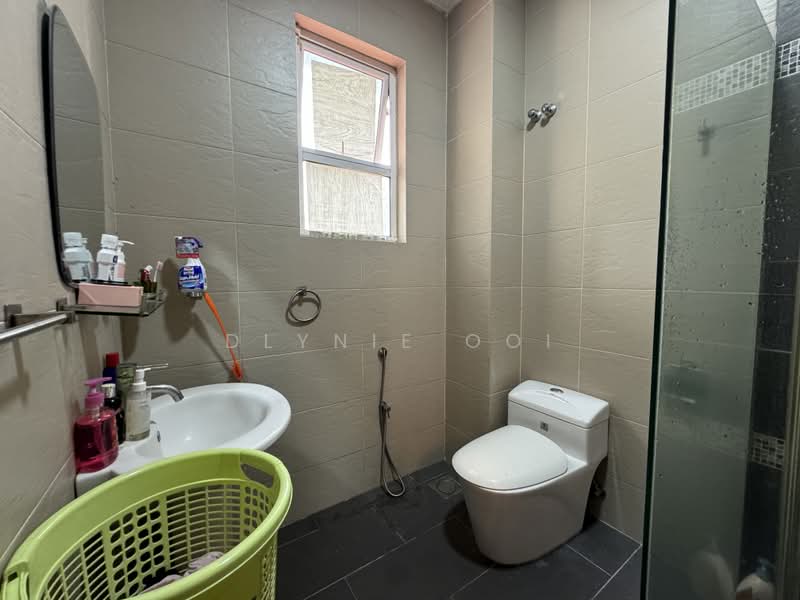 Semi-Detached House for Sale in Beverly Heights (Ampang) - Dlynie Ooi - Bathroom - PropertyGuru.com.my