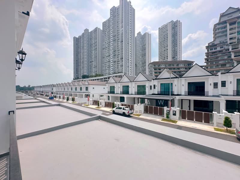 Rumah Teres untuk Disewa di Johor Bahru (Johor) - Shawn Law - Exterior - PropertyGuru.com.my
