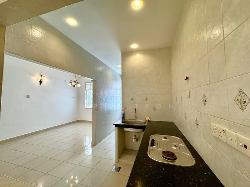 2-storey Terraced House for Sale in Pulau Tikus (Penang) - Chris Teoh - Kitchen - PropertyGuru.com.my