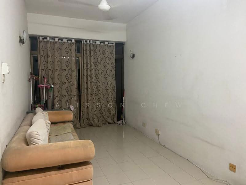 Kondominium untuk Disewa di Arratoon Court - Alisson Chew - Living Room - PropertyGuru.com.my