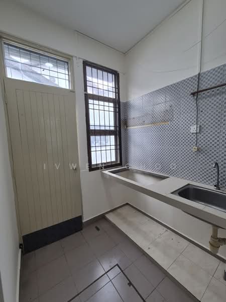 Rumah Teres 1-Tingkat untuk Disewa di Taman Johor Jaya (Johor Bahru) - Ivwen Choo - PropertyGuru.com.my
