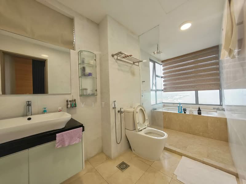 Kondominium untuk Dijual di Silverscape Residences - Vito Lee - Bathroom - PropertyGuru.com.my