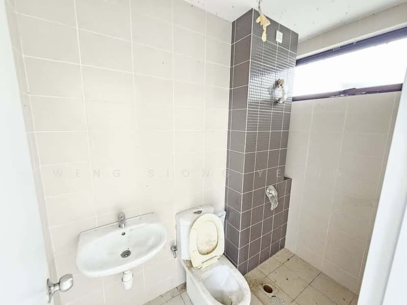 Semi-Detached House for Sale in Setia Ecohill (Semenyih) - Dexter Yeong - Bathroom - PropertyGuru.com.my