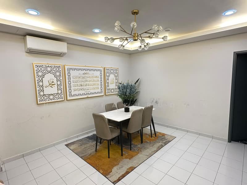 Rumah Teres 2-Tingkat untuk Dijual di Taman Nusa Sentral (Iskandar Puteri (Nusajaya)) - Ahmad Fakhruddin - Dining Room - PropertyGuru.com.my