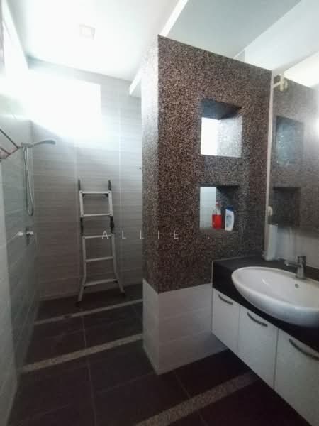 Bungalow House untuk Dijual di Seksyen U1 (Glenmarie) - Allie . - PropertyGuru.com.my