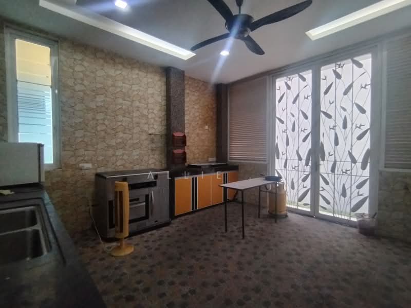Bungalow House untuk Dijual di Seksyen U1 (Glenmarie) - Allie . - PropertyGuru.com.my