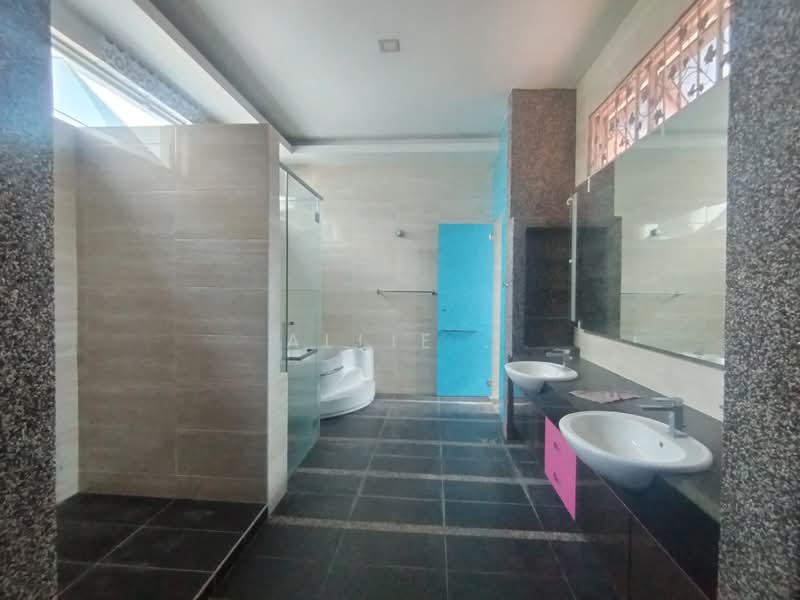 Bungalow House untuk Dijual di Seksyen U1 (Glenmarie) - Allie . - PropertyGuru.com.my