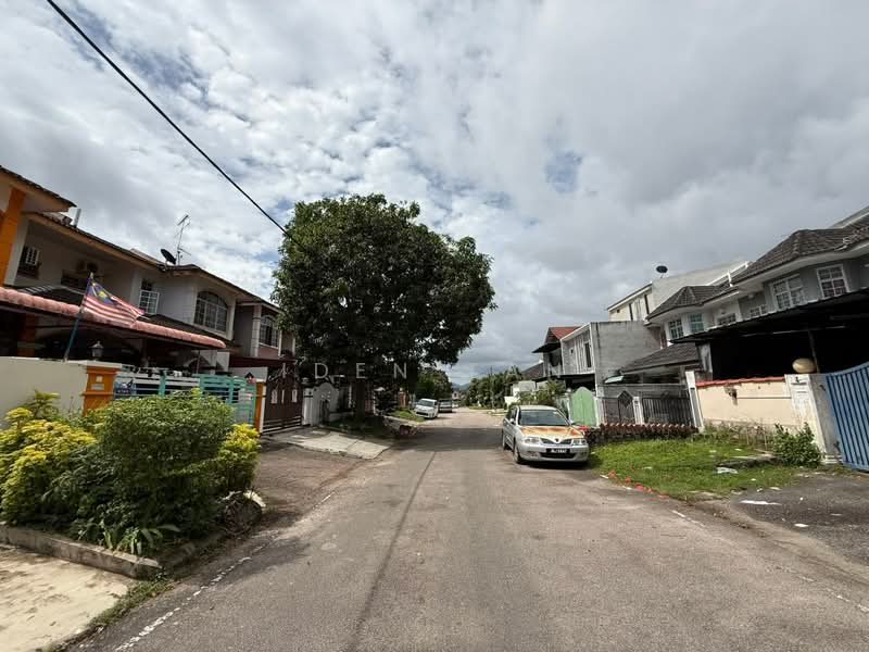 Rumah Teres 2-Tingkat untuk Dijual di Bandar Putra (Kulai) - Iden Tan - Exterior - PropertyGuru.com.my