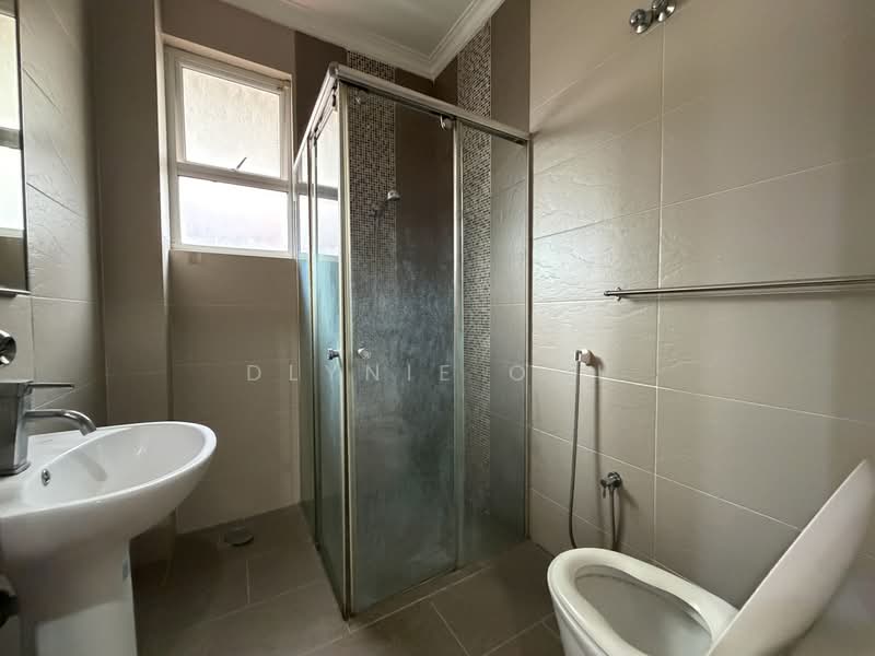 Semi-Detached House for Sale in Beverly Heights (Ampang) - Dlynie Ooi - Bathroom - PropertyGuru.com.my