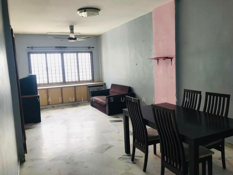 Pangsapuri untuk Dijual di Taman Sri Murni Fasa 1 - Yasmin Sulaiman - Living Room - PropertyGuru.com.my