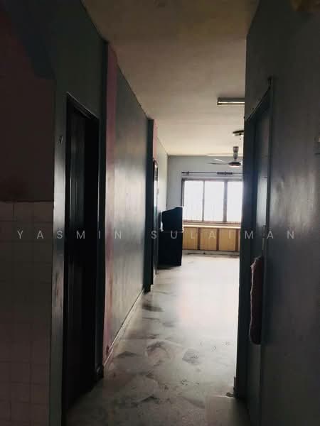 Pangsapuri untuk Dijual di Taman Sri Murni Fasa 1 - Yasmin Sulaiman - Corridor - PropertyGuru.com.my