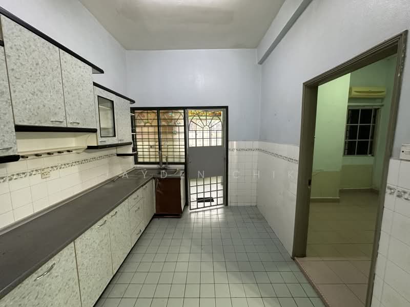 Terraced House for Sale in Ampang Jaya (Ampang) - Jayden Chik - Kitchen - PropertyGuru.com.my