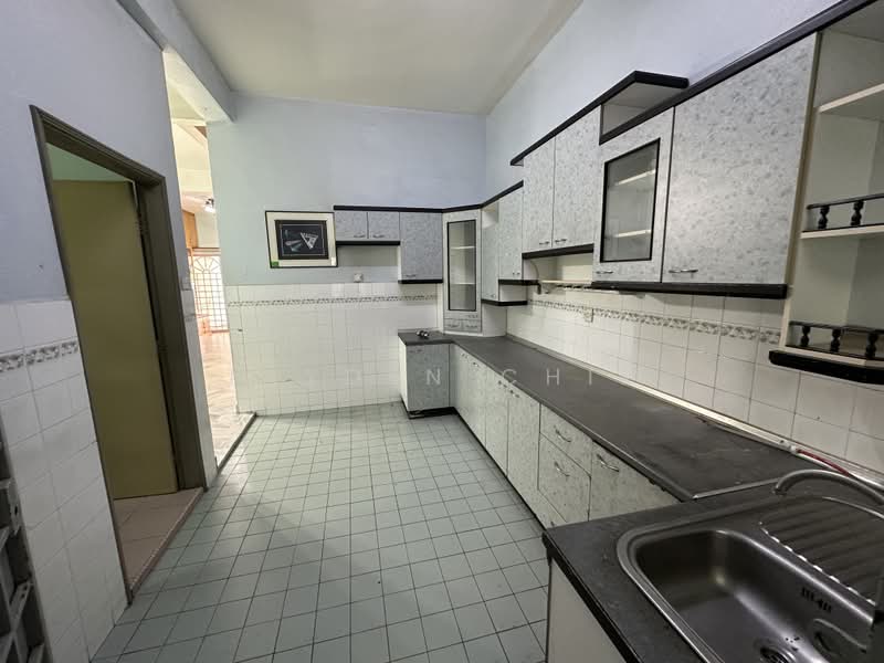 Terraced House for Sale in Ampang Jaya (Ampang) - Jayden Chik - Kitchen - PropertyGuru.com.my