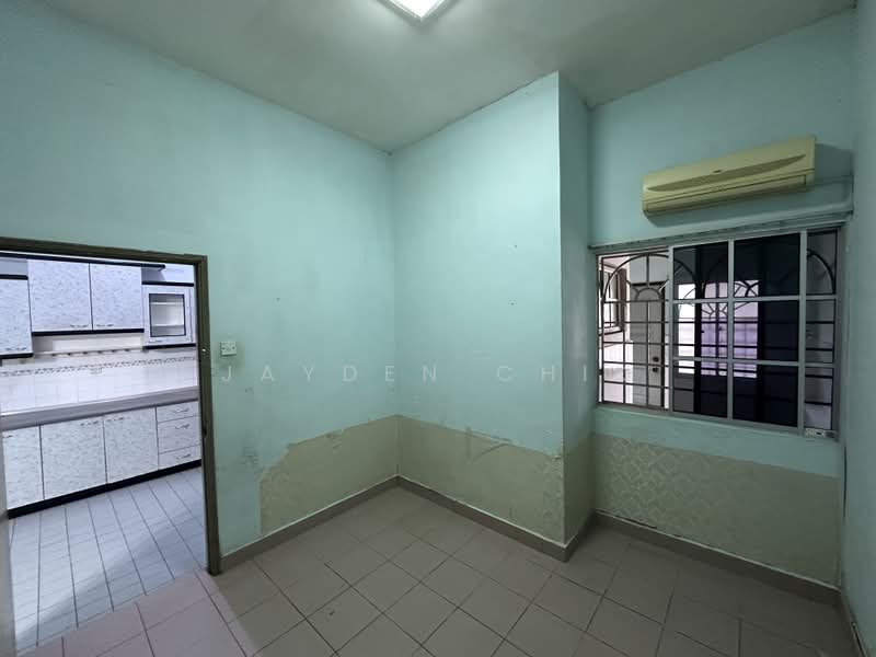 Terraced House for Sale in Ampang Jaya (Ampang) - Jayden Chik - Kitchen - PropertyGuru.com.my