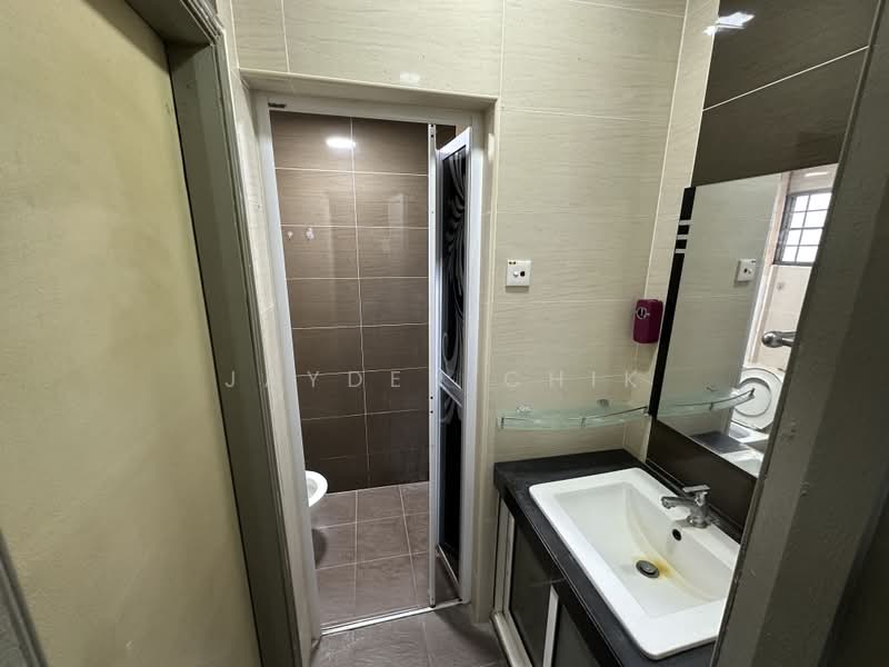 Terraced House for Sale in Ampang Jaya (Ampang) - Jayden Chik - Bathroom - PropertyGuru.com.my