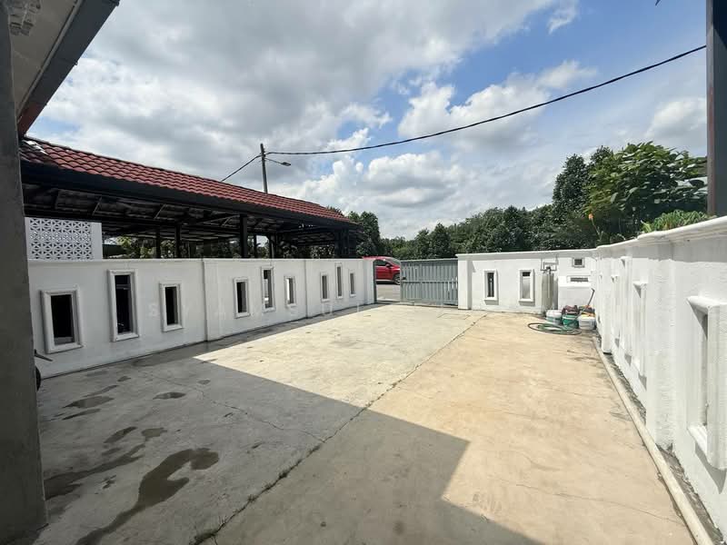 Rumah Teres 1-Tingkat untuk Dijual di Klang (Selangor) - Syamsul Ilham - Exterior - PropertyGuru.com.my