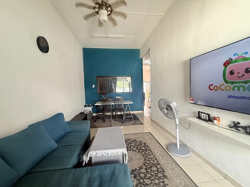 Rumah Teres 1-Tingkat untuk Dijual di Klang (Selangor) - Syamsul Ilham - Living Room - PropertyGuru.com.my