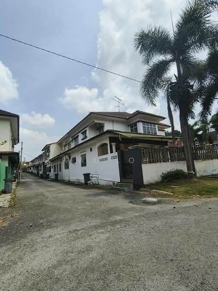Rumah Teres 2-Tingkat untuk Dijual di Bandar Putra (Kulai) - Max Loh - Exterior - PropertyGuru.com.my