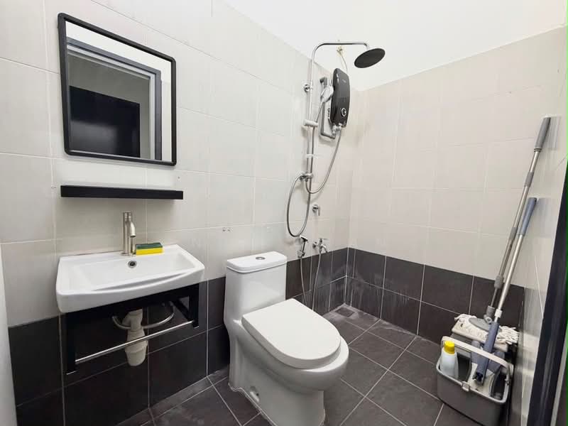 2-storey Terraced House for Sale in Taman JP Perdana (Johor Bahru) - Andy Chan - Bathroom - PropertyGuru.com.my