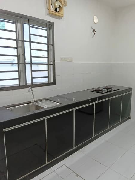 2-storey Terraced House for Sale in Taman Nusa Sentral (Iskandar Puteri (Nusajaya)) - NG ZEN XI - Kitchen - PropertyGuru.com.my