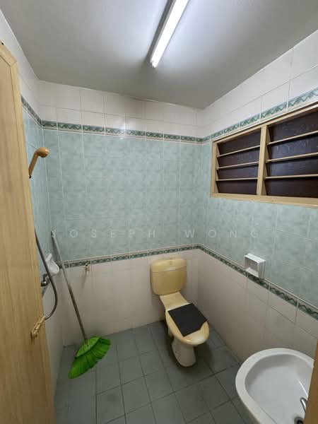 2-storey Terraced House for Sale in Bandar Baru Tambun (Tambun) - Joseph Wong - Bathroom - PropertyGuru.com.my