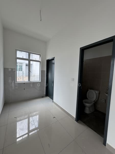 Rumah Teres untuk Dijual di Bandar Dato Onn (Tebrau) - Louis Ng - Bathroom - PropertyGuru.com.my