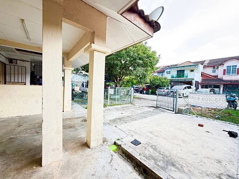 2-storey Terraced House for Sale in Puncak Alam (Selangor) - NORFADILAH ZAINUDDIN - Exterior - PropertyGuru.com.my